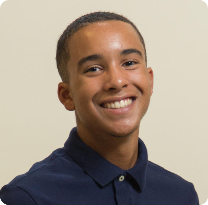 smiling Sheffield and Le Orthodontics patient